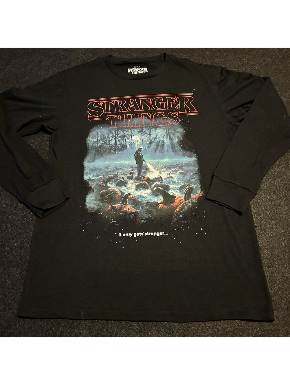 Official Netflix Stranger Things Long Sleeve T-Shirt Men's Medium Pumpkin Patch